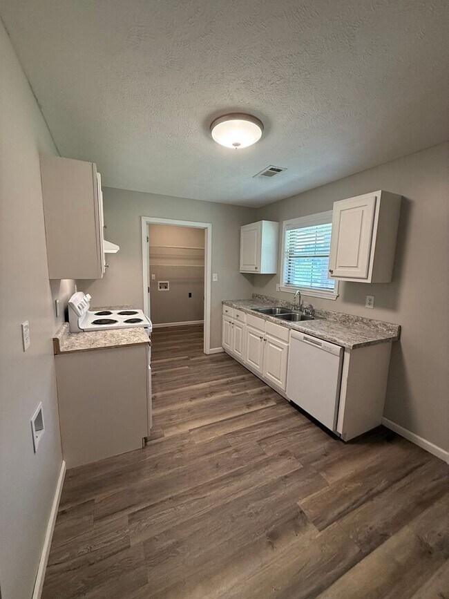 Foto del edificio - 1580 CR 885