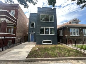 Building Photo - 6546 S Campbell Ave