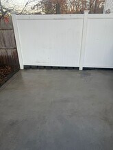 Building Photo - 35-37 Westwood Dr