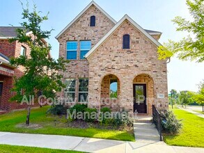 Building Photo - 7803 Norway Mews