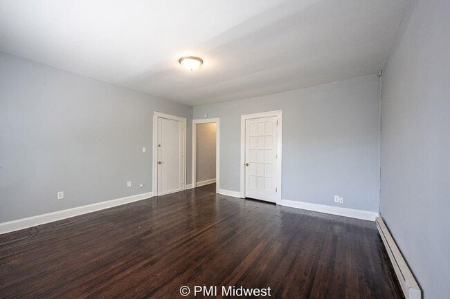 Building Photo - 1531 S Talbott St