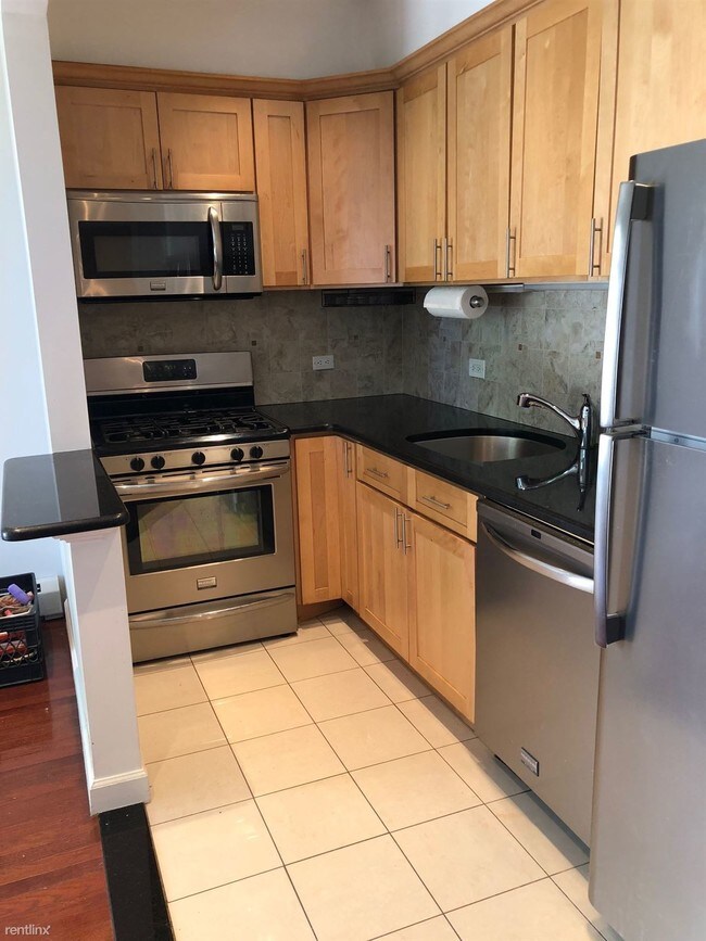 Building Photo - 1 br, 1 bath Apartment - 2647 28th St