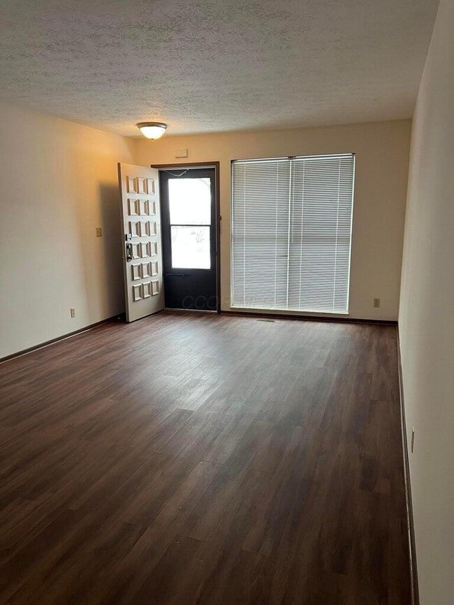 Foto del edificio - 217 Lee's Pl