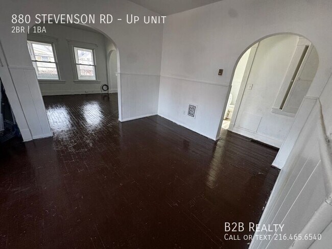 Foto del edificio - 880 Stevenson Rd