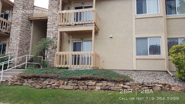 Foto del edificio - 2 bedroom apartment with fireplace
