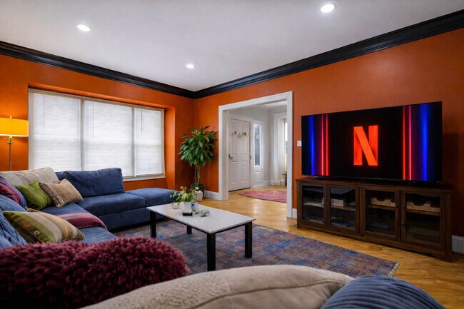 Foto del edificio - 2010 Chesterland Ave