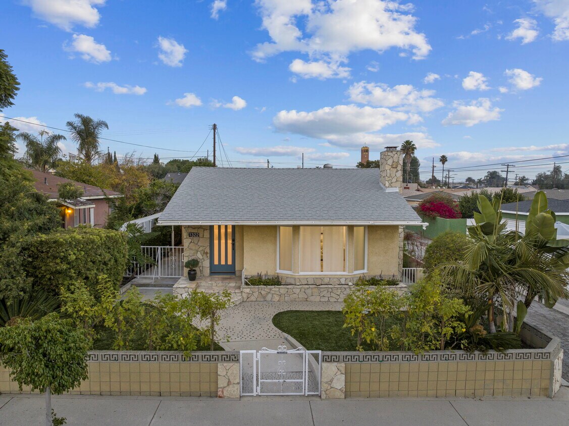 Foto principal - 1322 W 3rd St