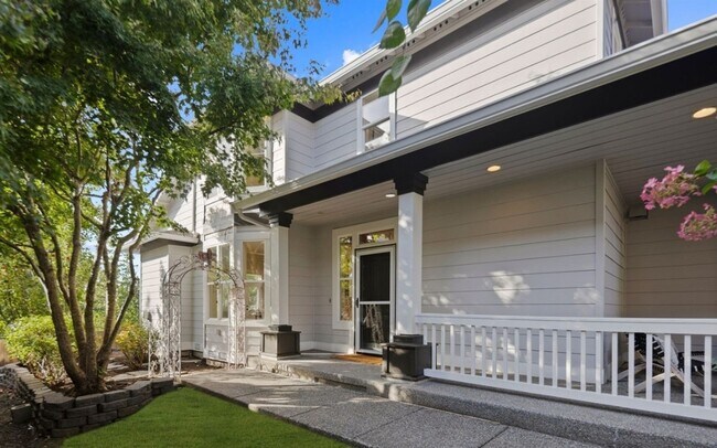 Foto del edificio - Elegant Murray Franklyn Home in Vintage Community