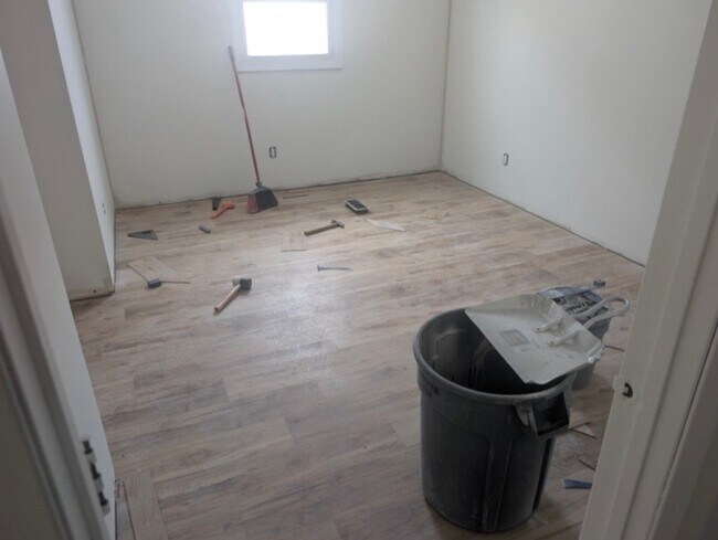 Foto del edificio - 5770 Stormcroft Ave