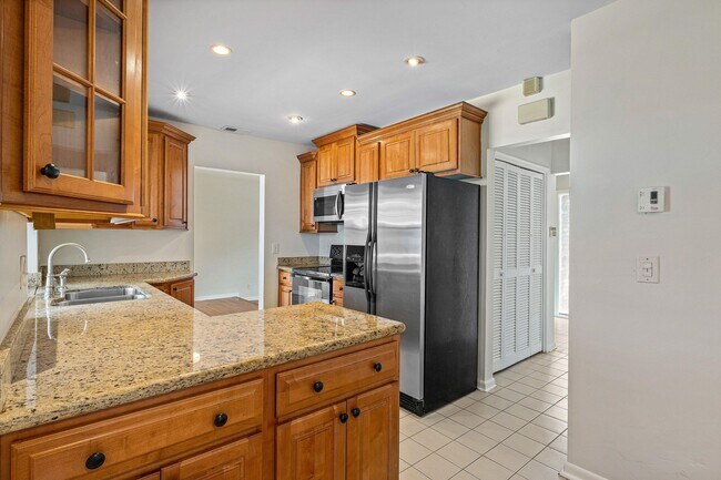 Foto del edificio - 931 NW 9th Ct