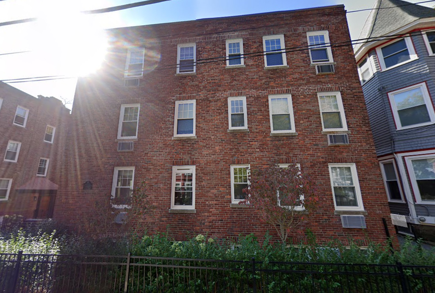 Foto del edificio - 21 Fairbanks St