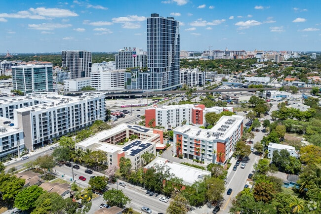 Building Photo - Gibson Plaza