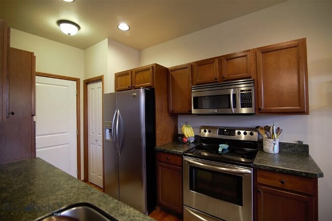 Foto del edificio - Modern 3 Bed | 2.5 Bath Condo in Prime Loc...