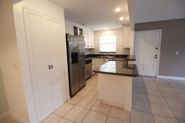 Foto del edificio - 1124 NW 13th St