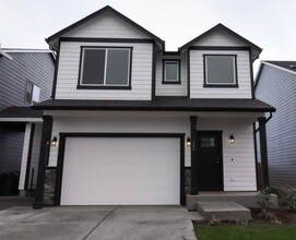 Building Photo - 144 Kindre St