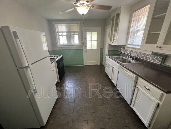 Foto del edificio - 4057 Potomac St