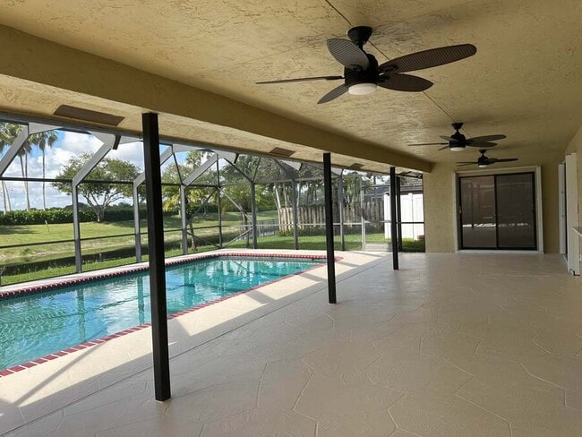 Building Photo - 11600 Island Lakes Ln