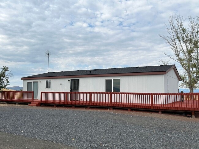 Foto del edificio - Home with Shop