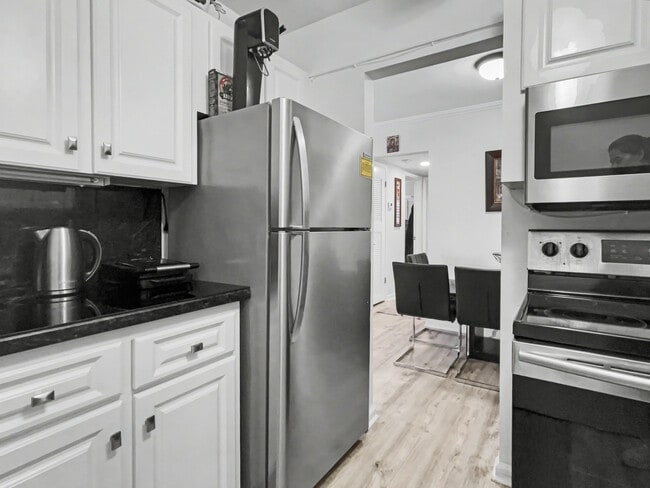 Foto del edificio - 2270 NE 68th St