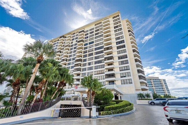 Foto del edificio - 600 Three Islands Boulevard