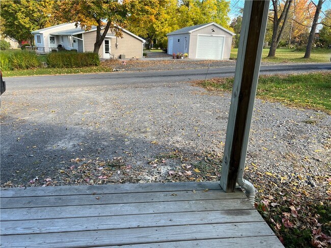 Foto del edificio - 4543 Mayflower Rd