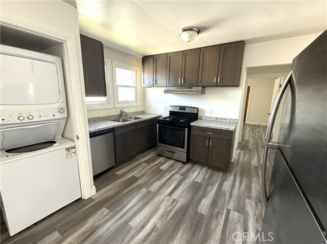 Foto del edificio - 2238 Eastlake Ave