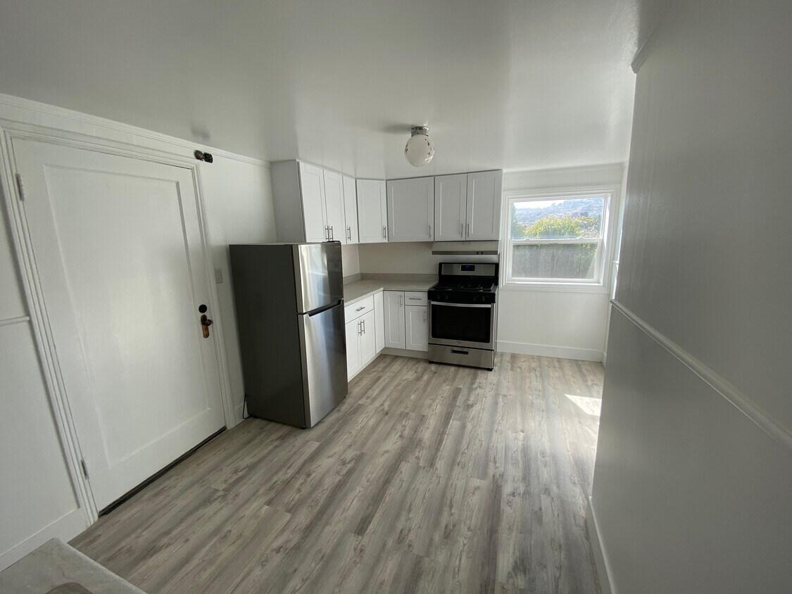 1660 Alemany Blvd, San Francisco, CA 94112 Apartments in San