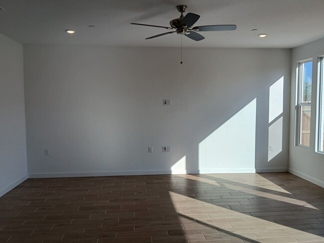 Building Photo - 1184 Atlantica Dr S