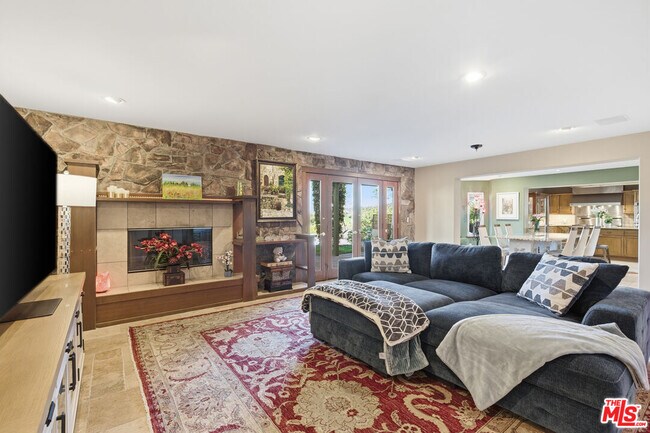 Foto del edificio - 3664 Gleneagles Dr