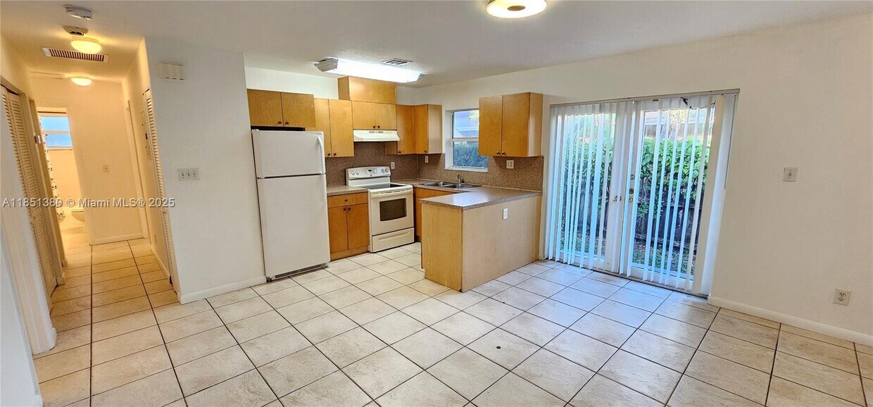 Foto principal - 2311 Coolidge St