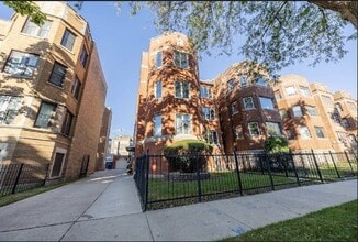 Building Photo - 6846 S Paxton Ave