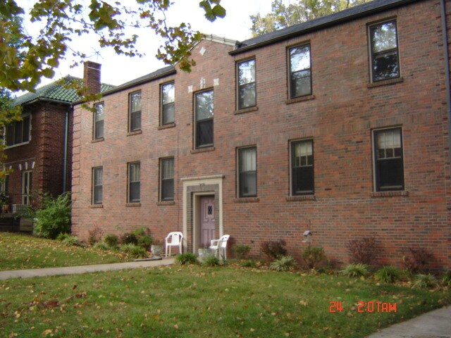 Foto principal - 7351 Pershing Ave