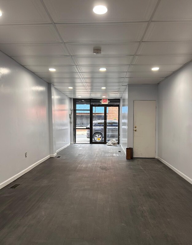 Foto del edificio - 503 W Lexington St