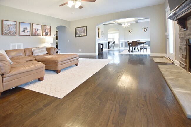 Foto del edificio - Pet Friendly Five Bedroom!