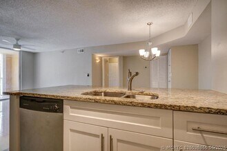 Building Photo - 140 Yacht Club Way