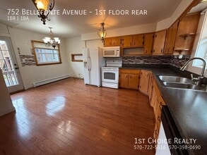 Building Photo - 752 Bellefonte Ave