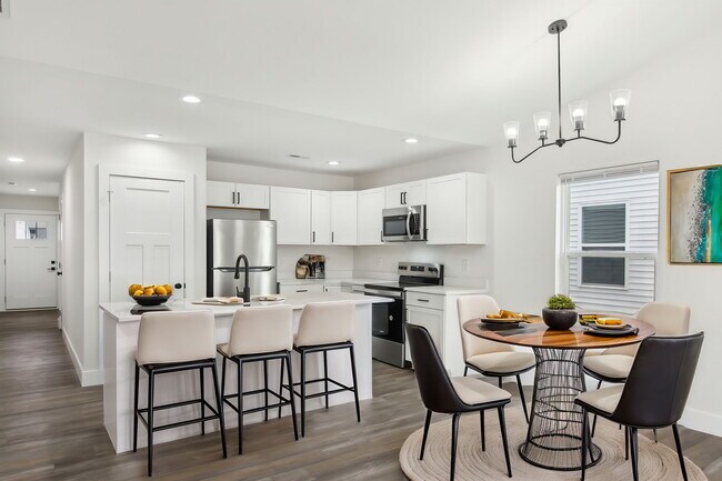 Foto del edificio - 4016 Cedar Fls Ln