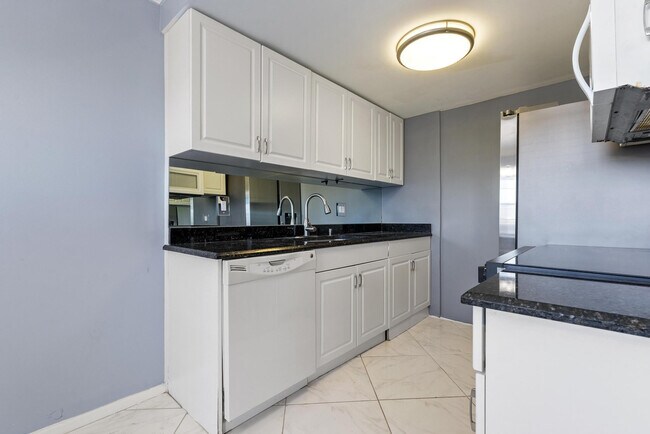 Foto del edificio - 4036 Cornwall B