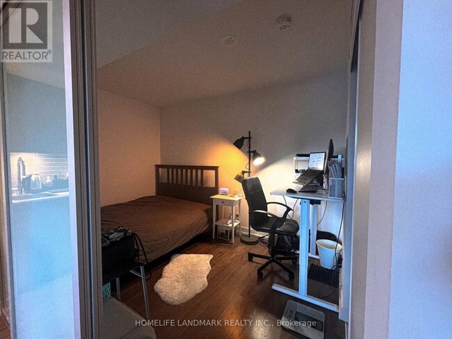 Building Photo - 30 Tretti Wy