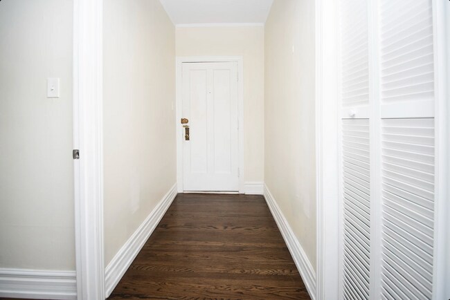 Foto del edificio - 3643 N Hoyne Ave