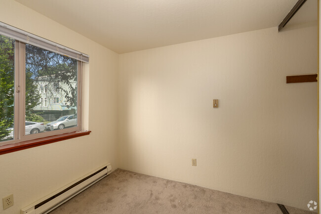 2BR, 1BA - 497SF Alder 104 - Blue Lake Apartments