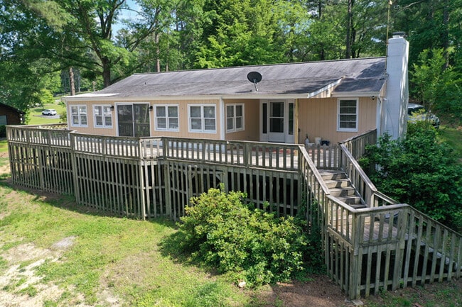 Building Photo - 166 Shearin Dr