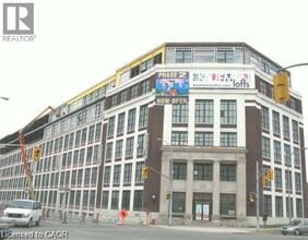 Building Photo - 410 King St W