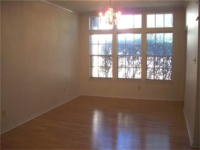 Foto del edificio - 14310 Windsor Oaks Ln