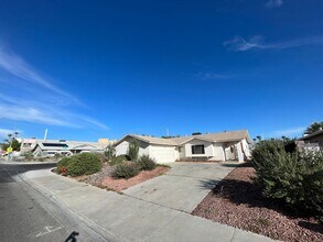 Building Photo - 7408 Alta Dr Building Photo - 7408 Alta Dr