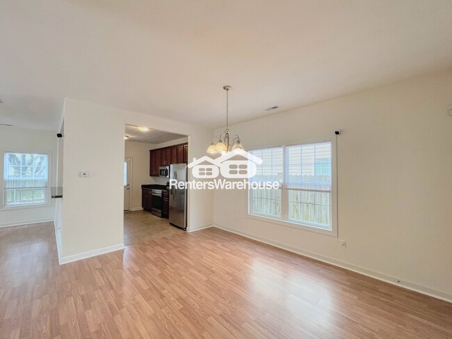 Foto del edificio - 1713 Sparrow Rd