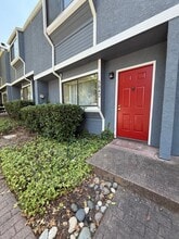 Building Photo - 5842 Alorn Ln