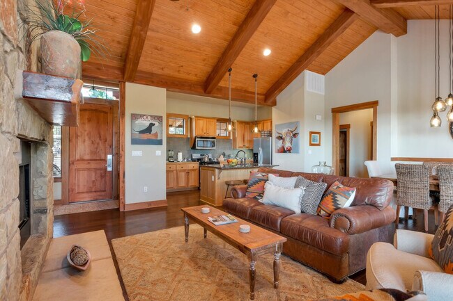 Foto del edificio - 18701 Natures Way