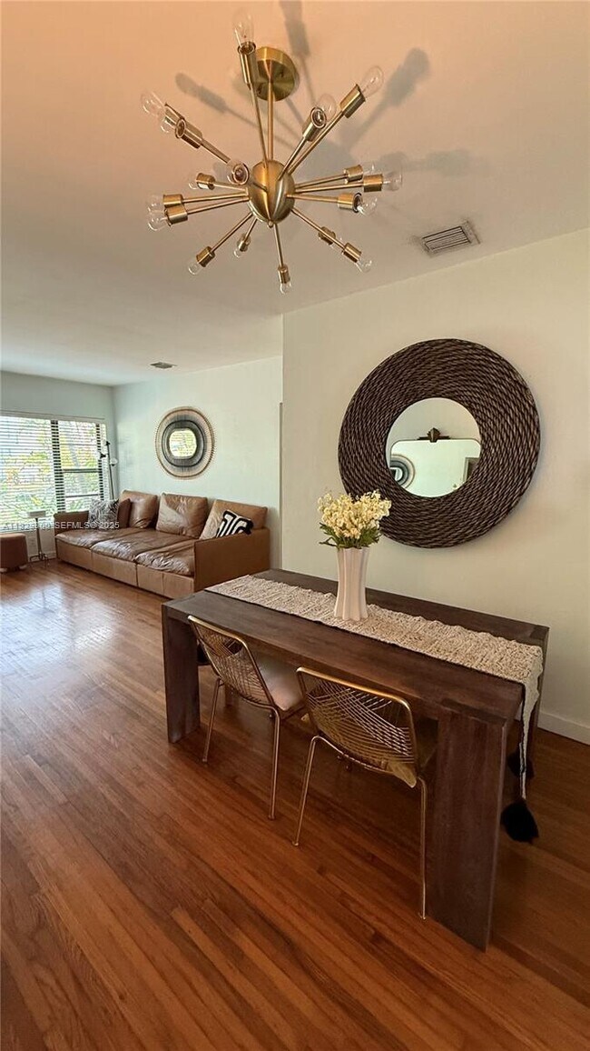 Foto del edificio - 2 NE 44th St