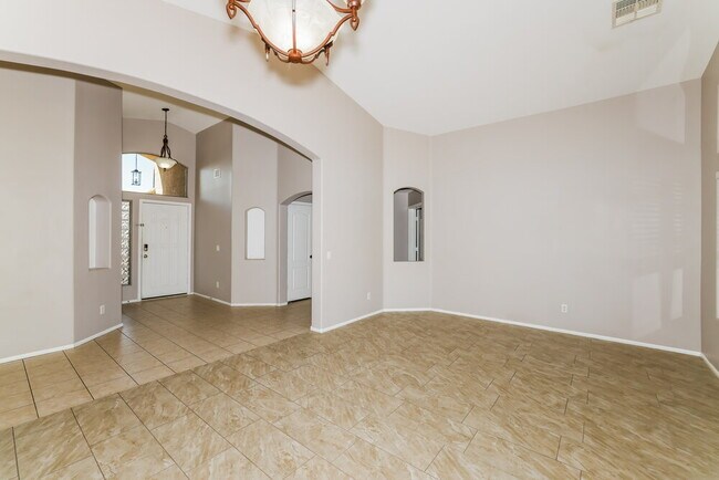 Foto del edificio - 15986 W Bartlett Ave